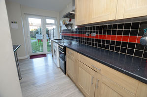 Breakfast Kitchen- click for photo gallery